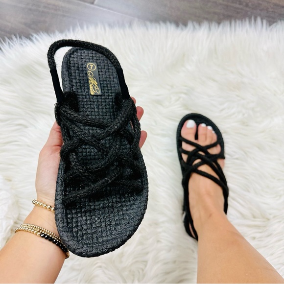 Black rope sandal - Picture 2 of 5